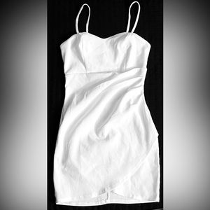 Beautiful white dress brand new never worn